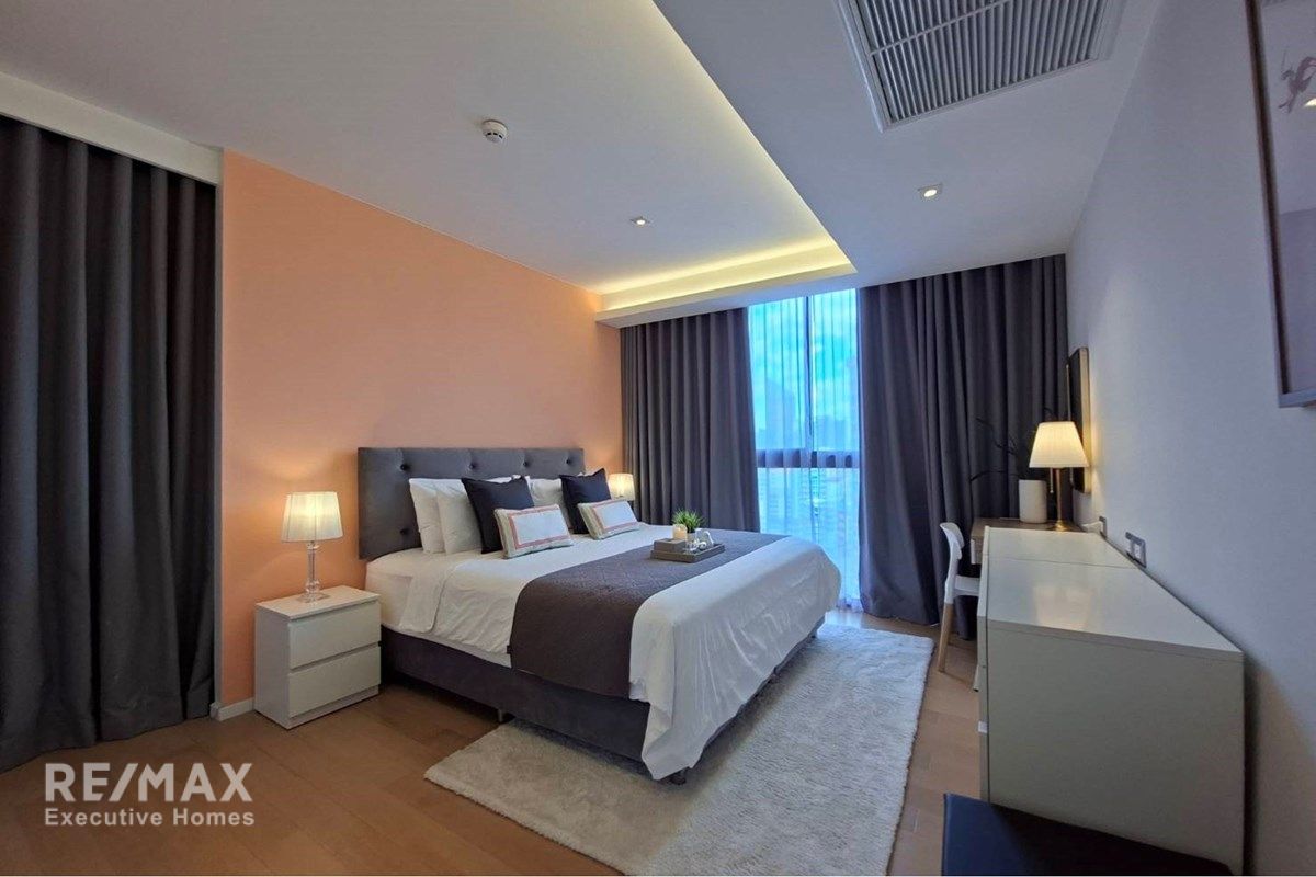 Spacious 3BR Condo for Rent at Circle 31 Sukhumvit - 21st Floor, 143sqm, 13 mins Walk to MRT 7