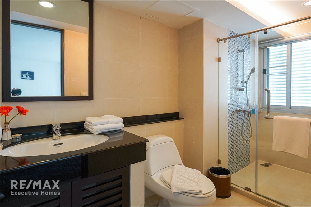 Renovated 4BR 4BA Condo with Maid's Room for Rent in Pet-Friendly Sathorn - 275sqm at 130K 17