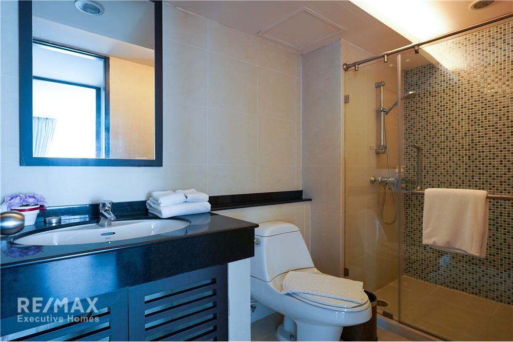 Renovated 4BR 4BA Condo with Maid's Room for Rent in Pet-Friendly Sathorn - 275sqm at 130K 19