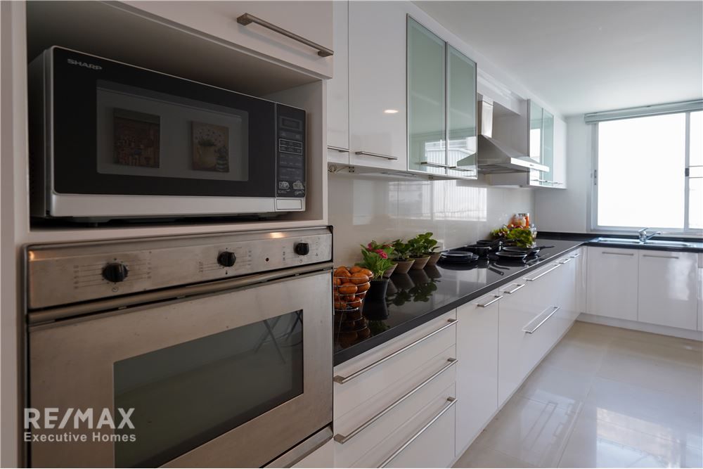 Renovated 4BR 4BA Condo with Maid's Room for Rent in Pet-Friendly Sathorn - 275sqm at 130K 24