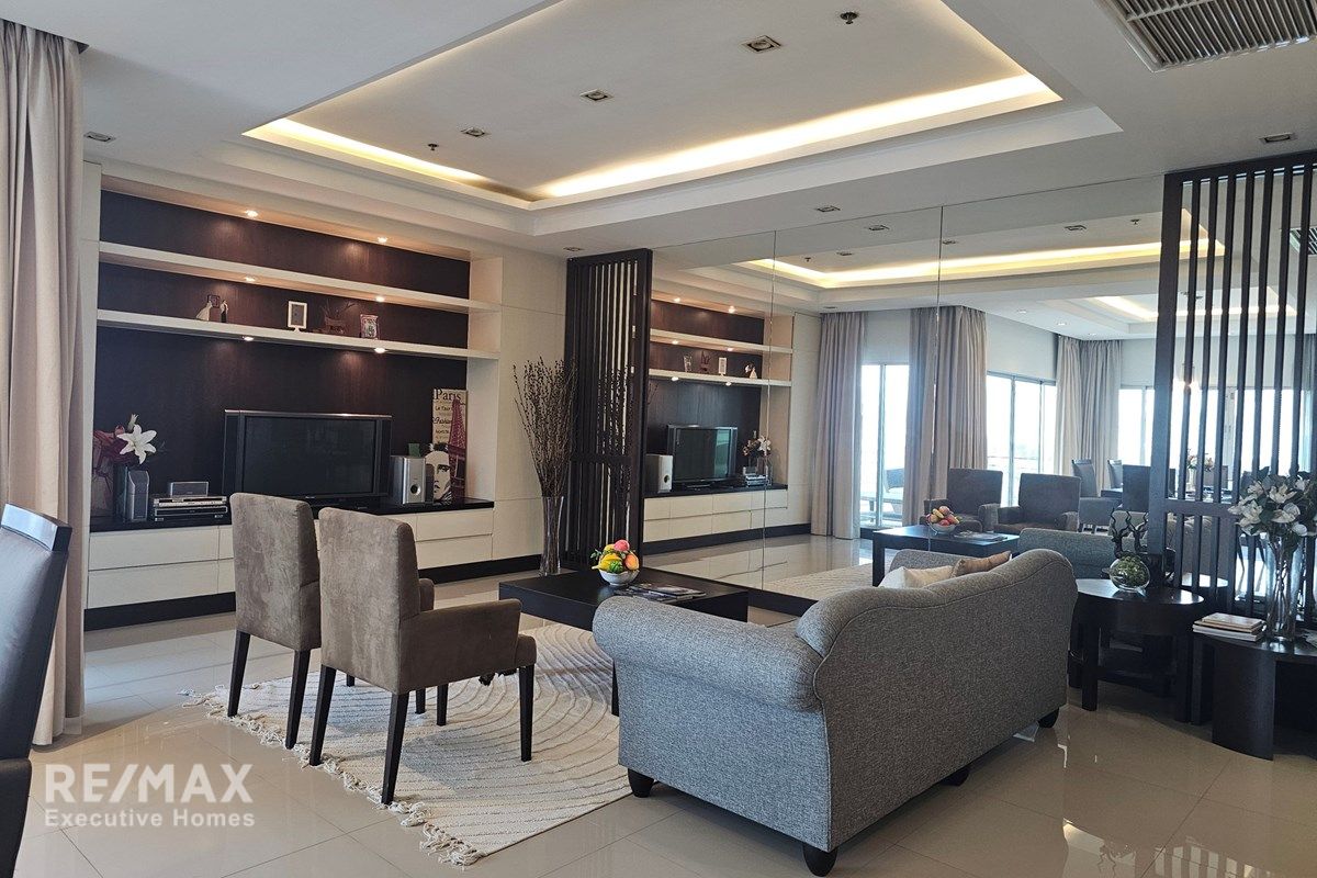 Luxury 3+1BR Condo for Rent in Ploenchit CBD - 7 Mins Walk to BTS Chit Lom 1