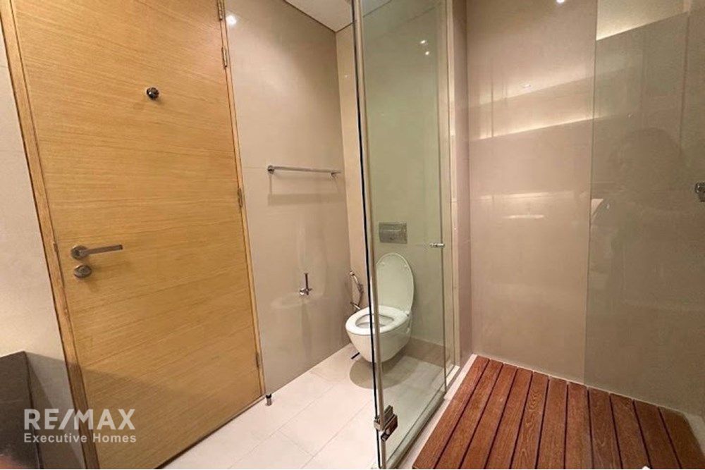 Modern 2BR Condo for Rent at Saladaeng Residences - 90sqm, 10 Mins Walk to Si Lom MRT 5