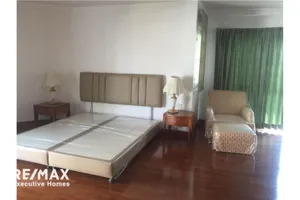 for-rent-3bedroom-2-bath-bts-thong-lo-sukhumvit-rd-920071001-5742