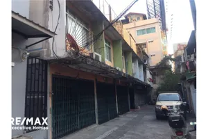 shophouses-for-sale-commercial-for-sale-3-unit-townhouse-for-sale-good-for-hostel-or-air-bnb-nice-location-sukhumvit-24-920071001-5899