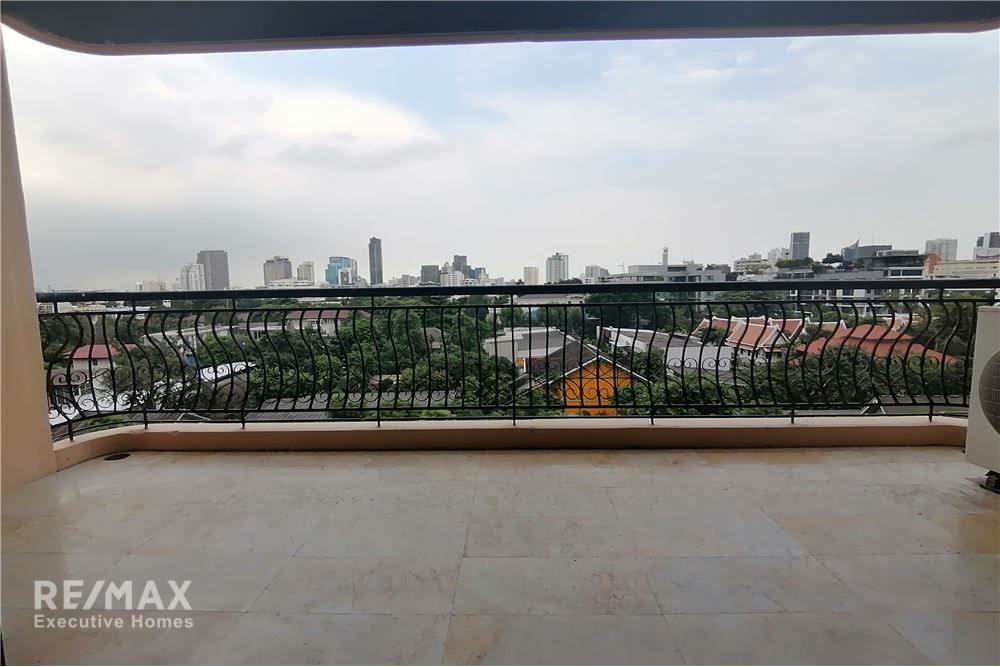 Spacious 3 Beds For Sale Prime Mansion Phrompong 21