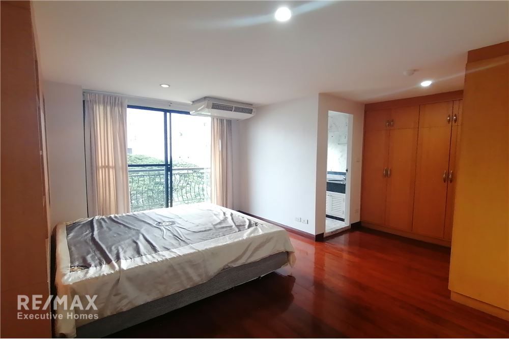 Spacious 3 Beds For Sale Prime Mansion Phrompong 22