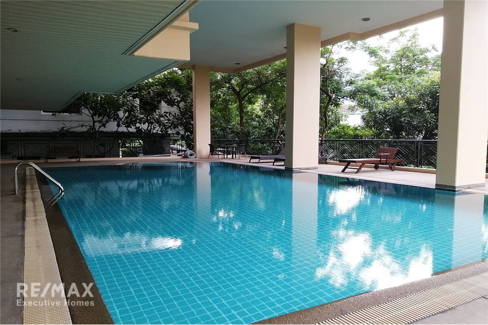 Spacious 3 Beds For Sale Prime Mansion Phrompong 23