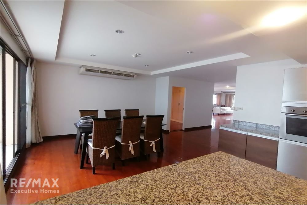 Spacious 3 Beds For Sale Prime Mansion Phrompong 4