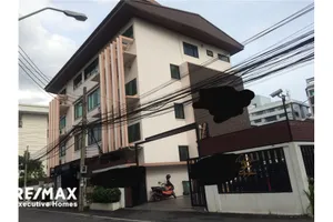 ekkamai-sukhumvit-area-commocial-and-residential-building-for-rent-920071001-6982