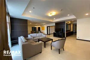 for-rent-pet-friendly-apartment-3-bedrooms-sukhumvit-19-920071001-8423