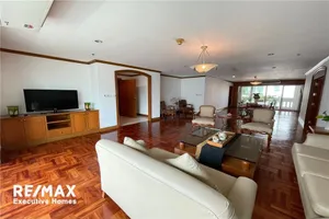 spacious-pet-friendly-unit-sukhumvit-20-920071001-8999