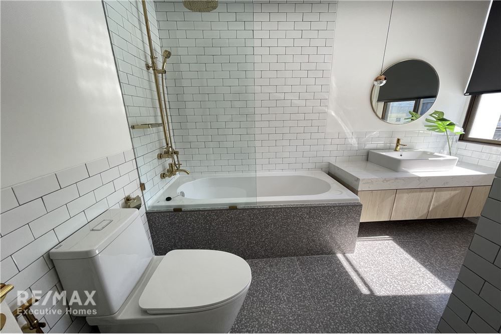 Luxury 1BR Condo for Rent at 45K in Sukhumvit 49 - 47sqm 4