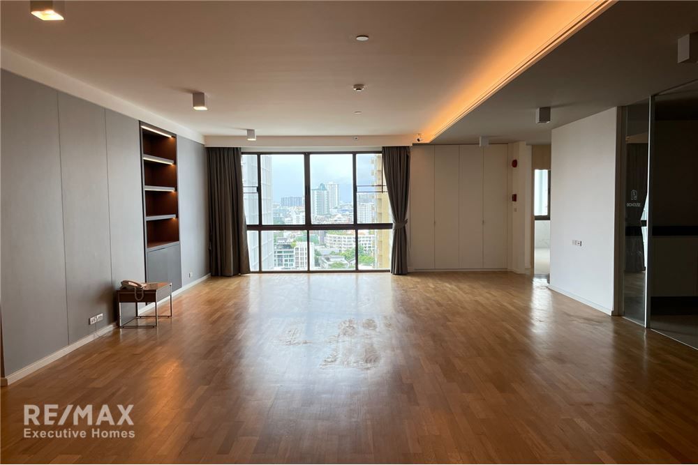 3-Bedroom Condo for Rent 145K+VAT on 19th Floor in Sukhumvit 39 4