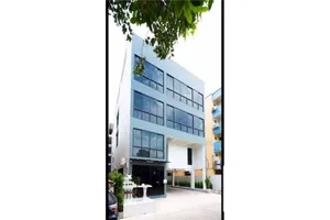 for-sale-5-storeys-office-building-with-elevator-ratchadapisaek-road-920071001-9376