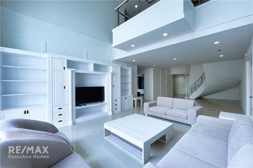 for-rent-spacious-4-bedroom-pet-friendly-duplex-penthouse-in-sukhumvit-24-920071001-9382