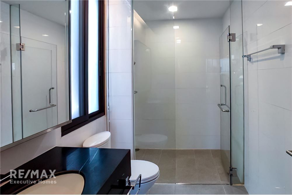 Modern 2BR Condo for Rent 100K | 180sqm | 500m to BTS Ekkamai 13