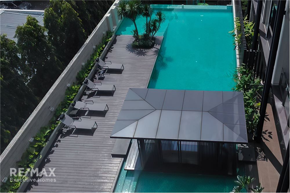 Modern 2BR Condo for Rent 100K | 180sqm | 500m to BTS Ekkamai 14