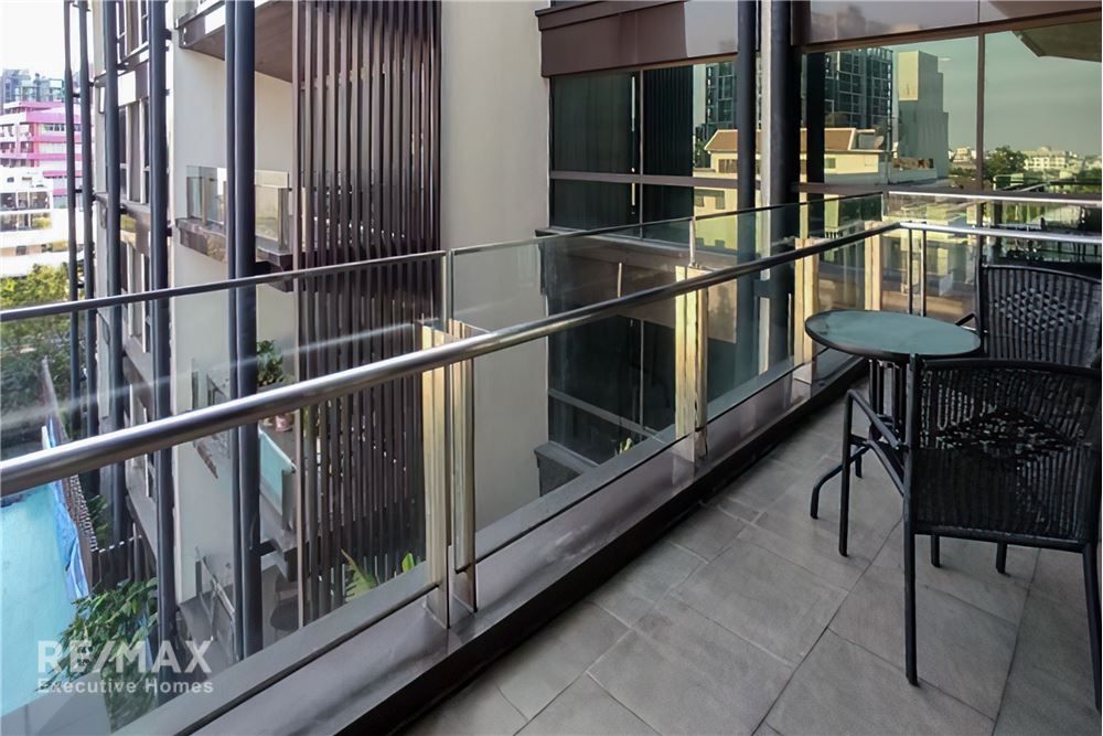 Modern 2BR Condo for Rent 100K | 180sqm | 500m to BTS Ekkamai 7