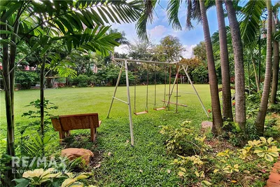 cat-friendly-2-bedroom-duplex-for-rent-in-sukhumvit-55-920071001-9405