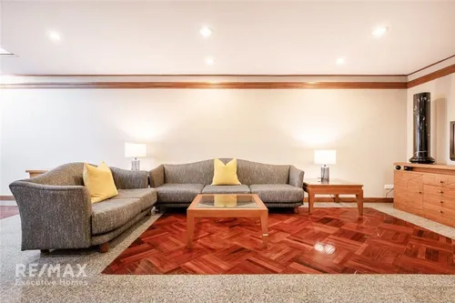 pet-friendly-2-bedroom-condo-in-thonglor-920071001-9638