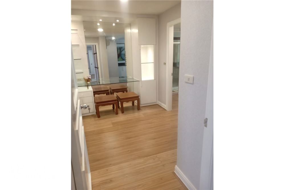 Spacious Pet Friendly Sukhumvit 24 Phrom Pong 14
