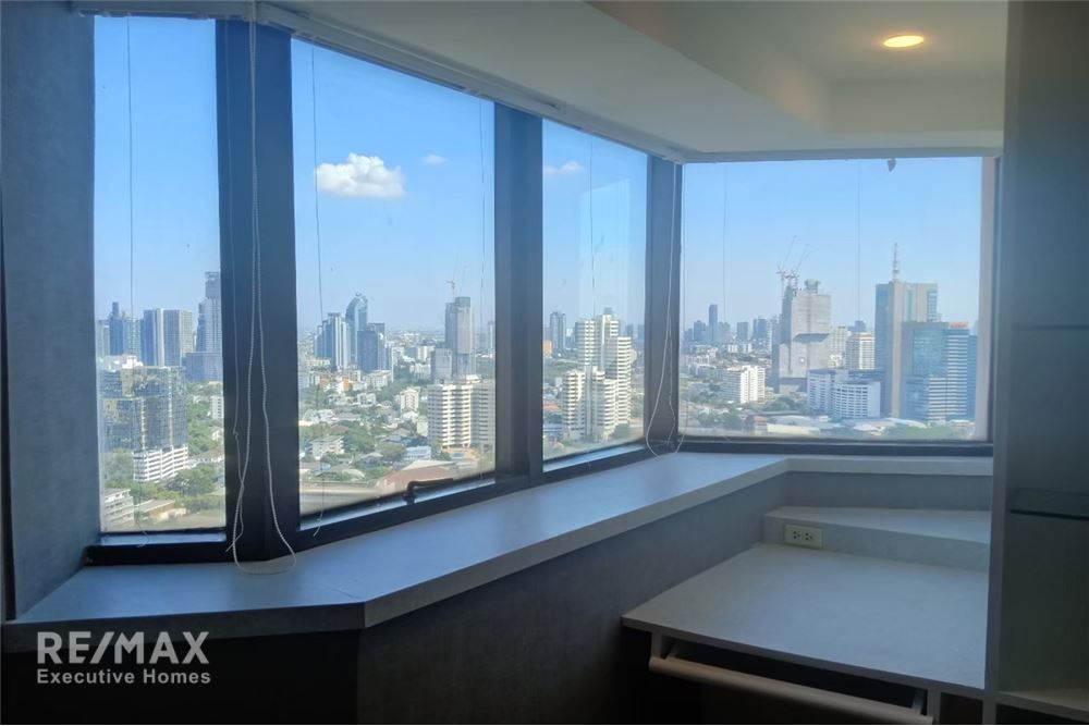 Spacious Pet Friendly Sukhumvit 24 Phrom Pong 9