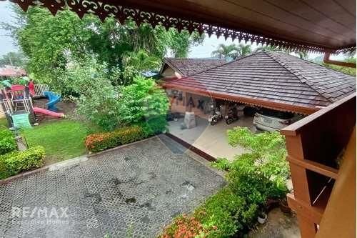 Luxury Boutique Hotel for Rent in Nong Pla Lai, Pattaya 21