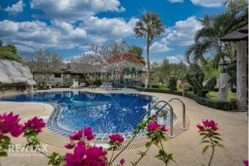 Luxury Boutique Hotel for Rent in Nong Pla Lai, Pattaya 31