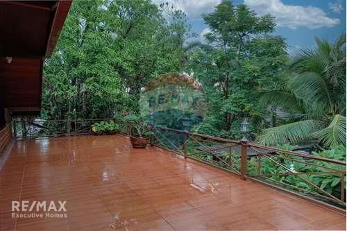 Luxury Boutique Hotel for Rent in Nong Pla Lai, Pattaya 32