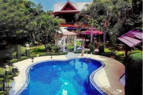 Luxury Boutique Hotel for Rent in Nong Pla Lai, Pattaya 5
