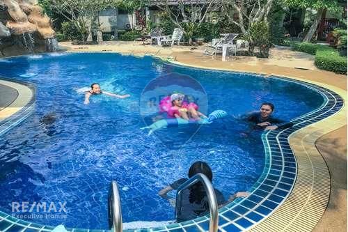 Luxury Boutique Hotel for Rent in Nong Pla Lai, Pattaya 6