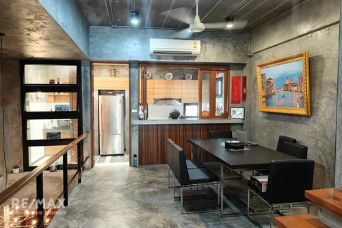 modern-townhouse-with-home-office-for-sale-in-srinakarinpunnawithi-920071019-206