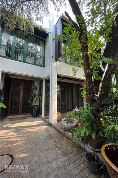 pet-friendly-townhouse-at-soi-sailom-bts-ari-920071019-208