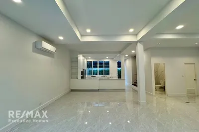 spacious-4-bedroom-pet-friendly-townhouse-with-modern-amenities-920071044-416