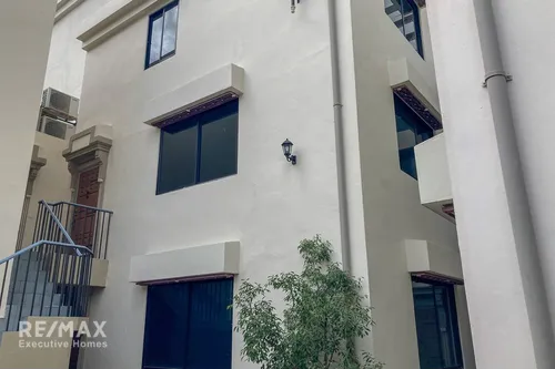 pet-friendly-townhouse-near-thonglor-with-swimming-pool-on-sukhumvit-49-920071049-1234