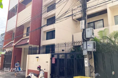 modern-townhouse-with-home-office-in-phrom-phong-ideal-for-living-and-working-920071049-1238