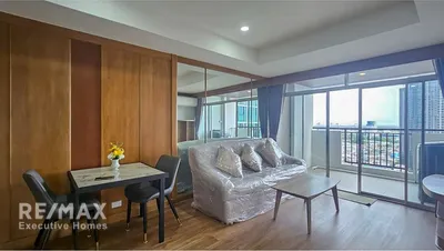 investors-dream-2-bed-condo-near-queen-sirikit-mrt-7-min-walk-and-tenant-in-place-920071049-1239