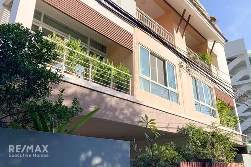 3-bedroom-townhouse-for-rent-near-bts-ekkamai-sukhumvit-63-920071049-1256