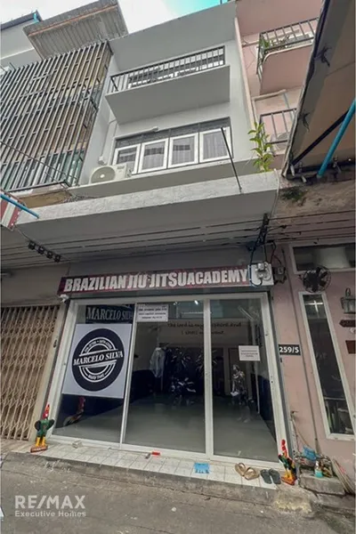 3-story-townhouse-for-sale-in-sukhumvit-22-steps-from-emsphere-920071049-1261