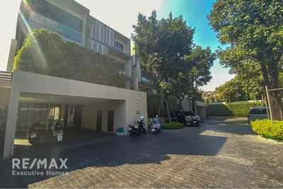 4br-pet-friendly-detached-house-for-rent-in-ekkamai-with-private-pool-920071049-1271