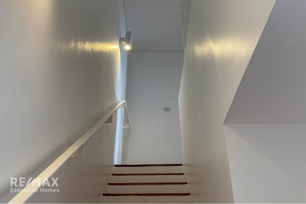 3 Bedroom Condo for Rent Near BTS Ekkamai, Sukhumvit 63 6