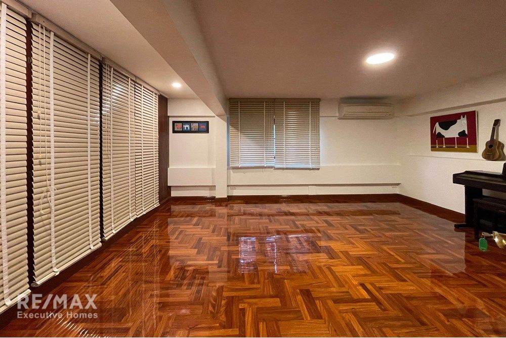 4BR Detached House for Rent Near BTS Thonglor, Sukhumvit - Pet Friendly 11
