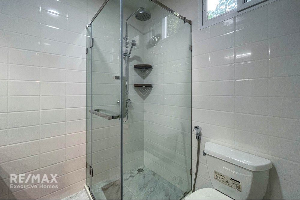 4BR Detached House for Rent Near BTS Thonglor, Sukhumvit - Pet Friendly 17