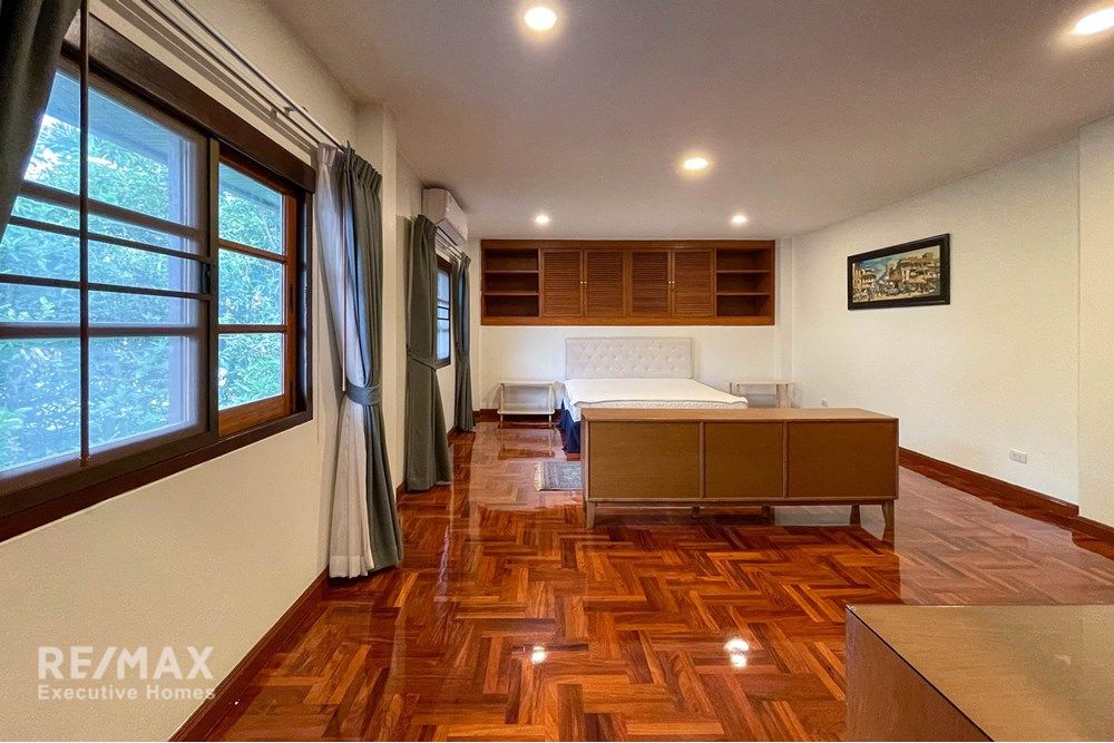 4BR Detached House for Rent Near BTS Thonglor, Sukhumvit - Pet Friendly 26