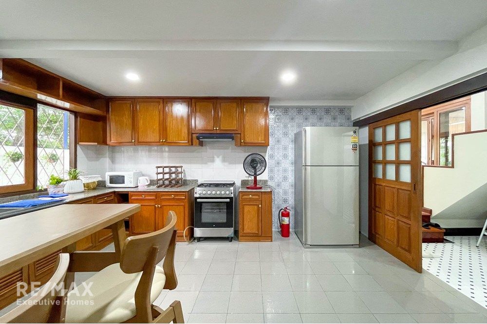 4BR Detached House for Rent Near BTS Thonglor, Sukhumvit - Pet Friendly 32