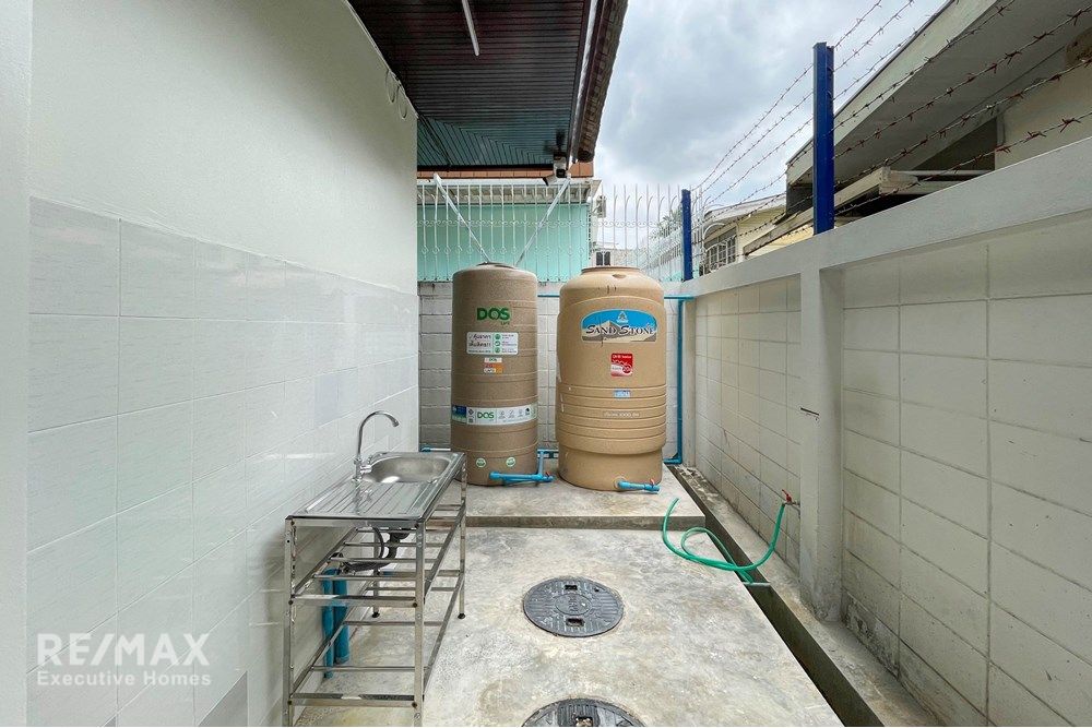 4BR Detached House for Rent Near BTS Thonglor, Sukhumvit - Pet Friendly 33