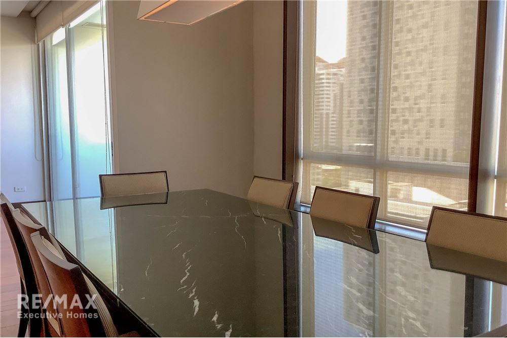 Rent 231sqm 3+1BR Thonglor Suite | Hardwood Trim | Huge Space 3