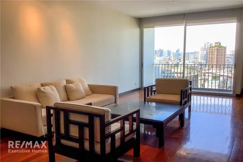 spacious-31br-condo-for-rent-in-thonglor-231sqm-with-hardwood-trim-920071049-256