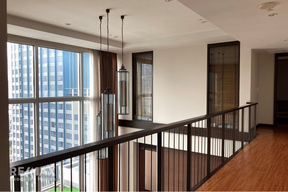 Rent 300K | Palatial 550sqm Duplex Sky Villa | Thonglor BTS | 4+1 BR 30
