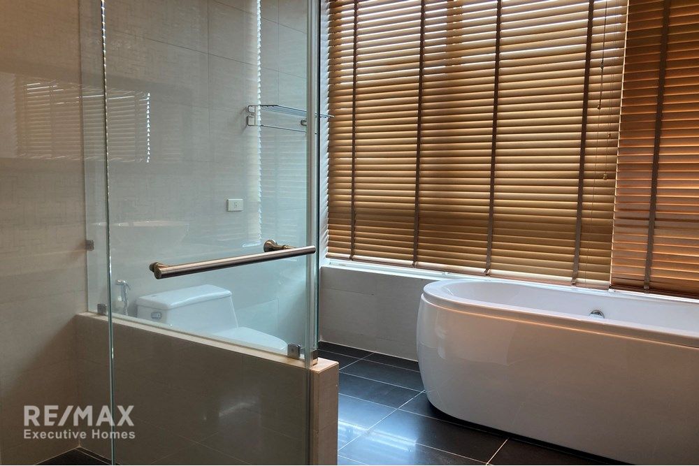 Rent 300K | Palatial 550sqm Duplex Sky Villa | Thonglor BTS | 4+1 BR 48